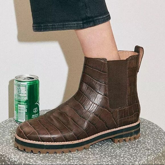 MADEWELL Ivy Lugsole Chelsea Leather Boots Croc embossed Size 7.5 New - Picture 1 of 9